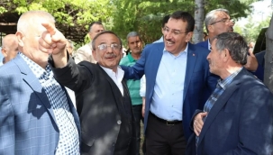 AK Parti MKYK Üyesi ve Malatya Milletvekili Bülent Tüfenkci Darende ilçesini ziyaret ederek vatandaşlarla bir araya geldi.