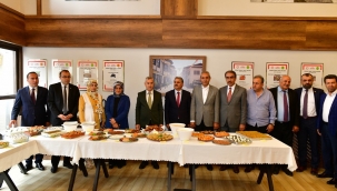 YEŞİLYURT'UN YÖRESEL LEZZETLERİ 'ASIRLIK TARİFLERLE-TÜRK MUTFAĞI' PROGRAMINDA TANITILDI