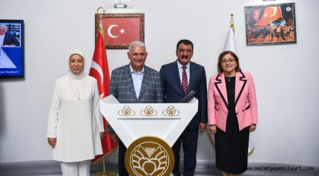 AK PARTİ GENEL BAŞKAN VEKİLİ BİNALİ YILDIRIM BÜYÜKŞEHİR BELEDİYESİNİ ZİYARET ETTİ