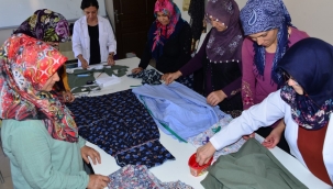 KONAK'LI BAYANLAR, KONAK KÜLTÜR VE SANAT MERKEZİNDEKİ BİÇKİ-DİKİŞ KURSUNA YOĞUN İLGİ GÖSTERİYOR