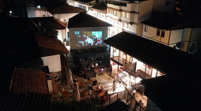 YEŞİLYURT'TA SİNEMA AKŞAMLARI FİLM GÜNLERİ, MALATYA'NIN İLK SİNEMA MÜZESİNDE BAŞLADI