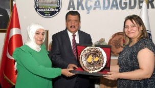 Akçadağ Dayanışma Derneği'ni Ziyaret Eden Başkan Gürkan,  