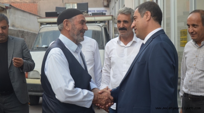 Şire Pazarı Esnafı Baştürk'ü Bağrına Bastı