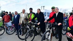 ORMAN VE SU İŞLERİ ESKİ BAKANI PROF.DR.VEYSEL EROĞLU'DAN BEYLERDERESİ ŞEHİR PARKINA ÖVGÜ!